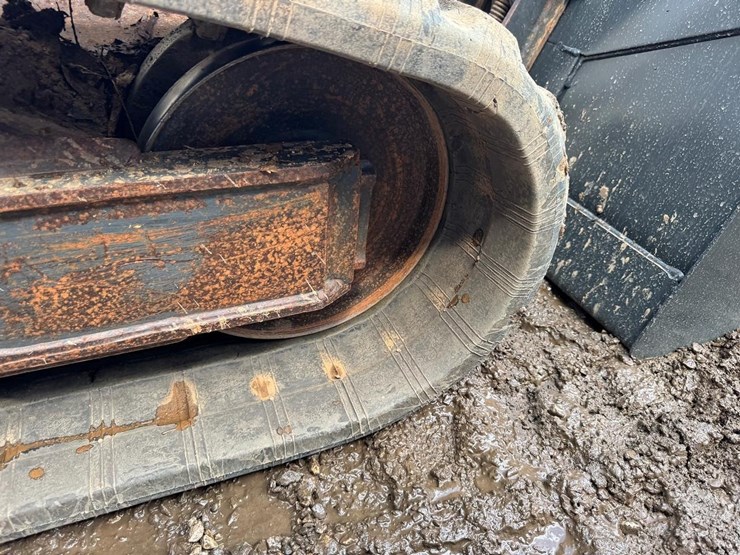 2020-bobcat-t770-image-21