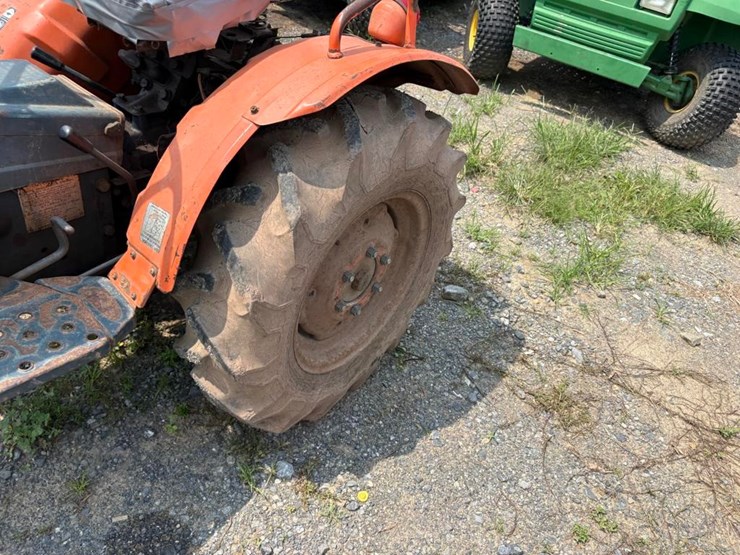 kubota-b7100-image-9