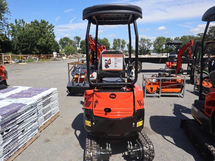 tpm-18hh-mini-excavator-image-7