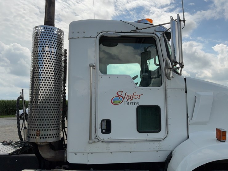 2008-kenworth-t800-image-44