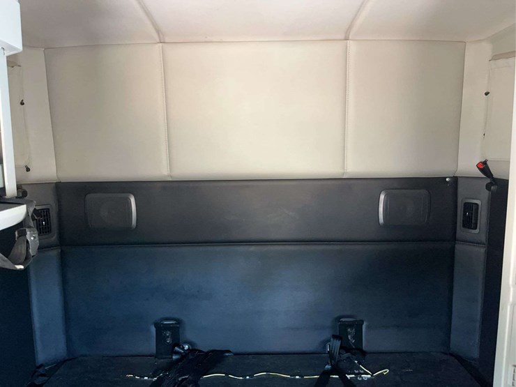 2022-kenworth-t680-image-21