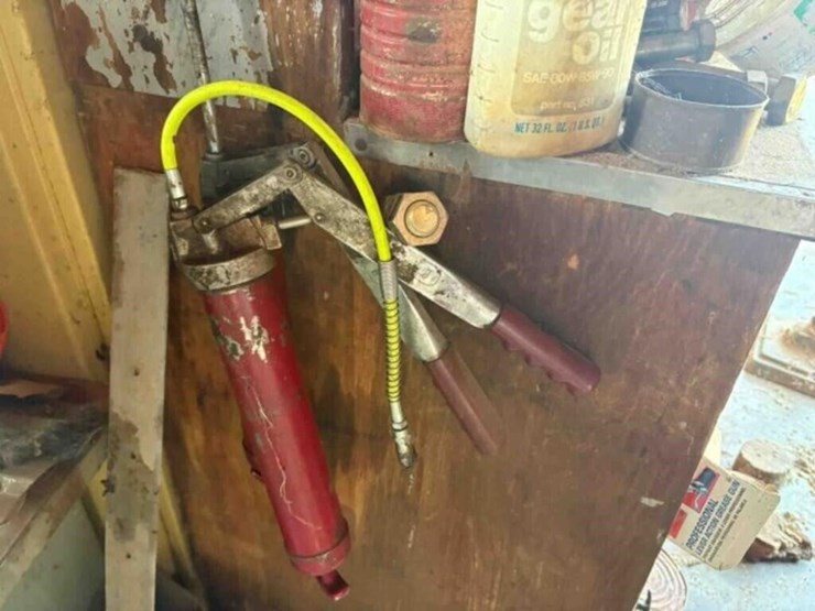 west-wall---bolts/nuts---staps---blades-etc.-image-21
