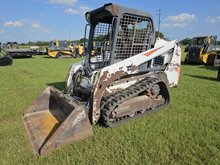 2018-bobcat-t450-image-1