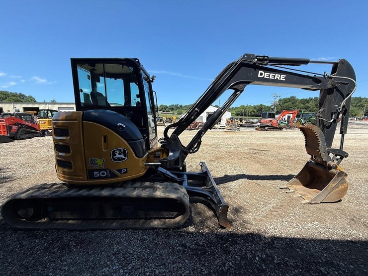 2023-john-deere-50p-mini-excavator-image-5
