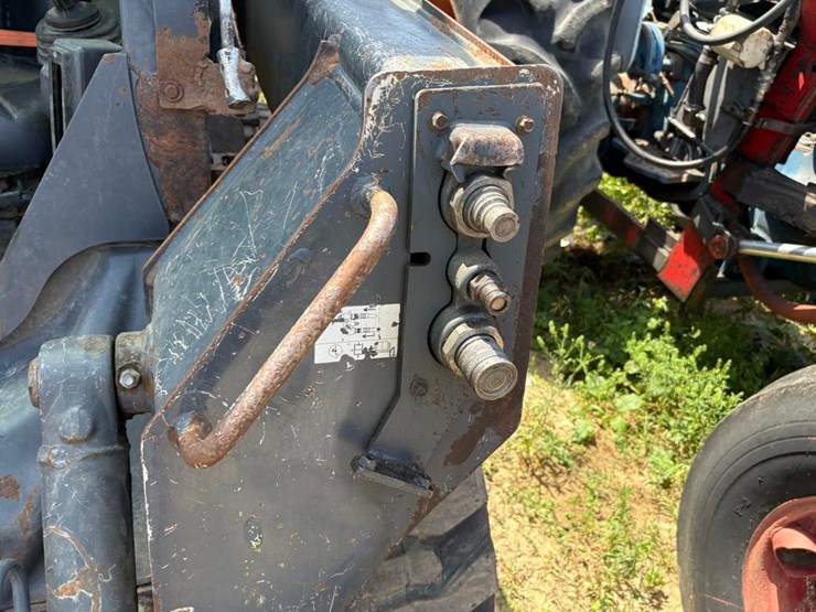 2018-deere-320g-image-9