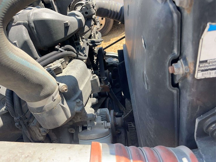 2022-kenworth-t680-image-43
