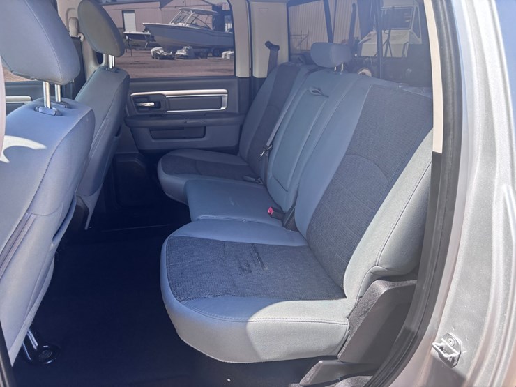 2019-dodge-1500-image-9