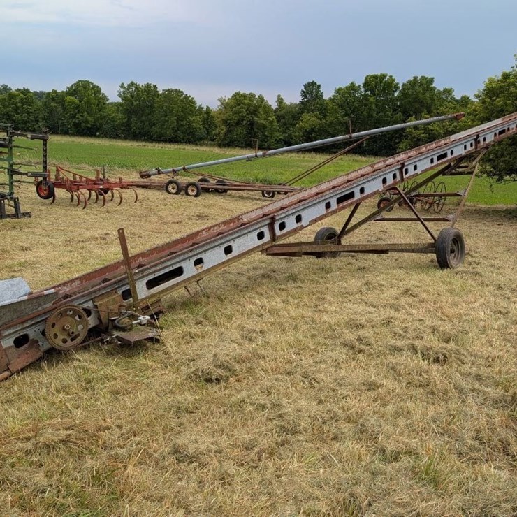 44’ ear corn elevator