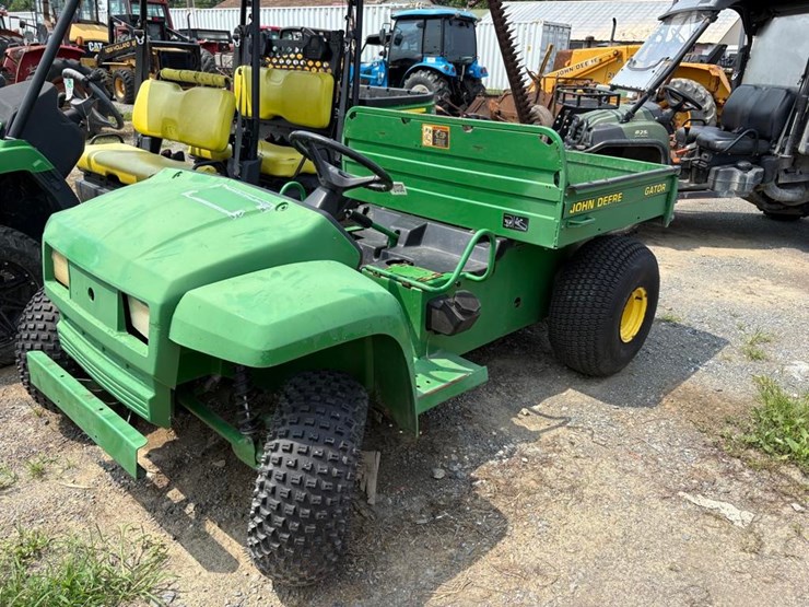 john-deere-gator-image-1
