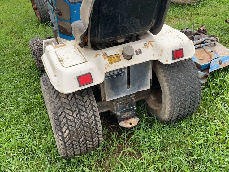 ford-tractor-image-3
