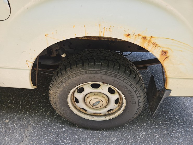 2011-ford-f150-image-13