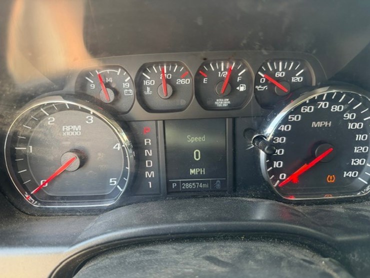 2017-chevrolet-2500-image-51