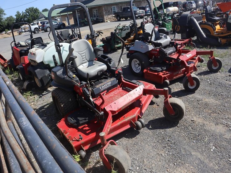 toro-z-master-pro-zero-turn-mower-image-1