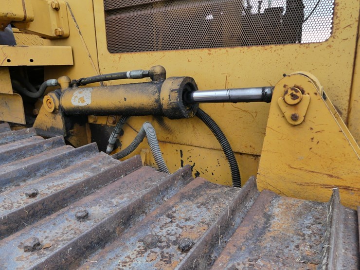 2000-caterpillar-d5c-image-12