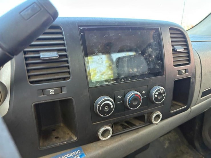 2008-gmc-2500-image-18
