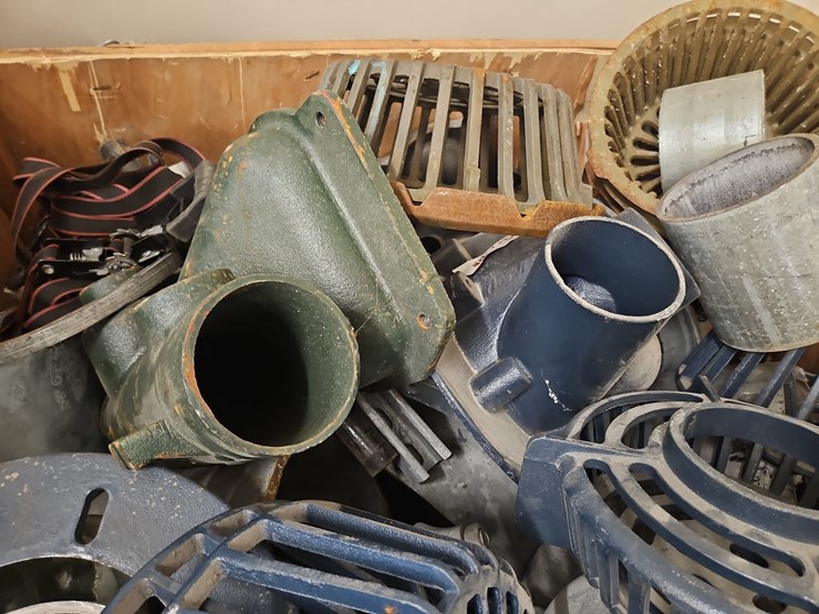 quantity-of-assorted-drains-and-misc.-image-3