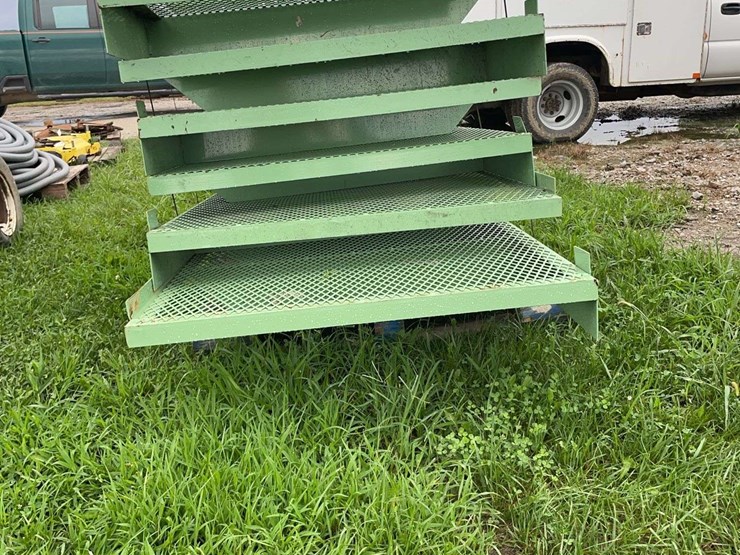 7--42.5"-x-95"l-walk-way-image-5