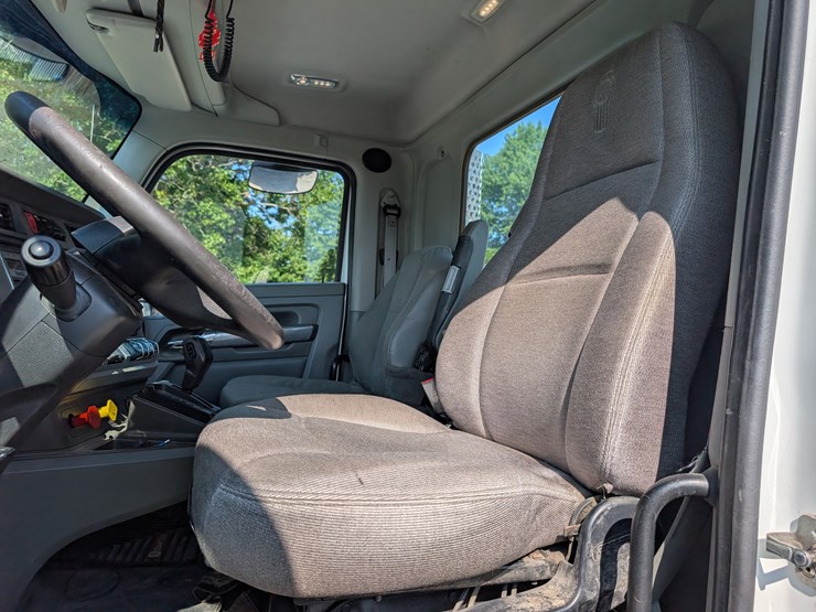 2018-kenworth-t680-image-71