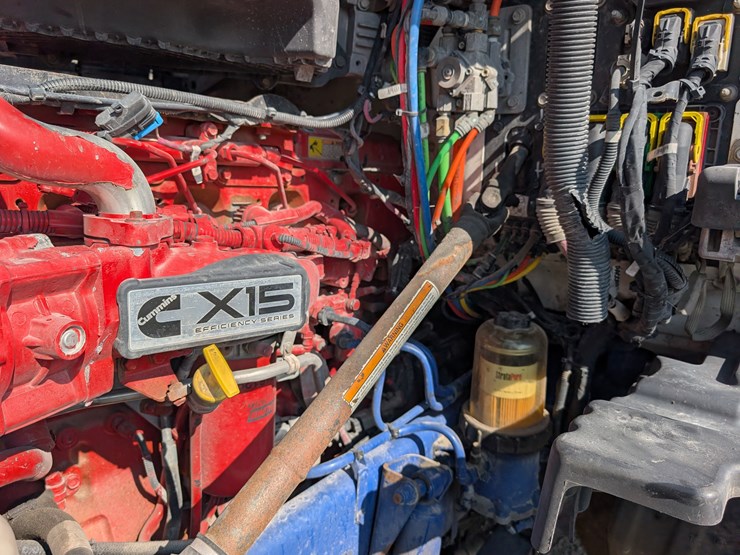 2018-kenworth-t680-image-101