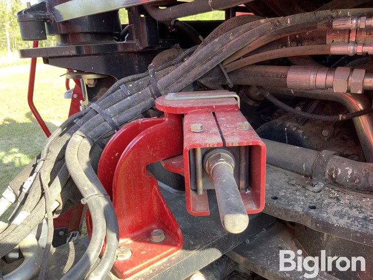 2013-case-ih-600-image-16