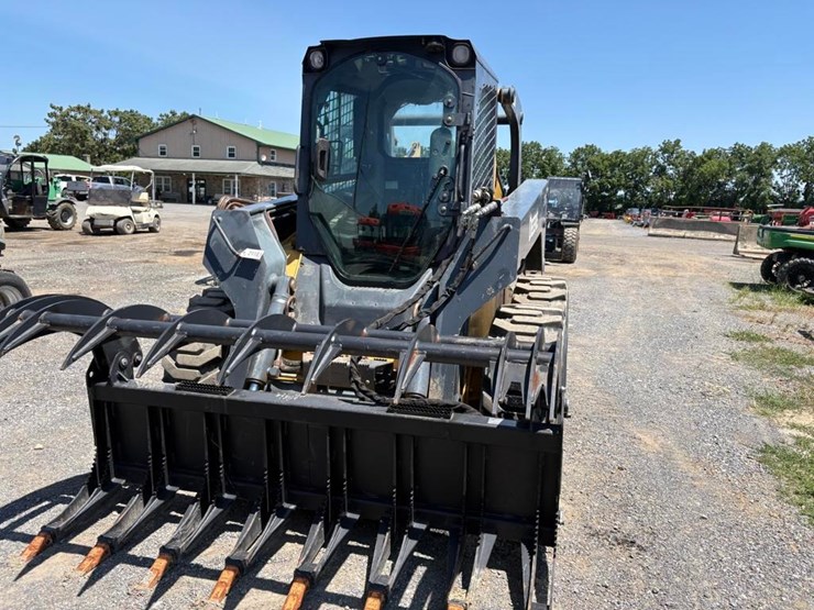 deere-328d-image-4