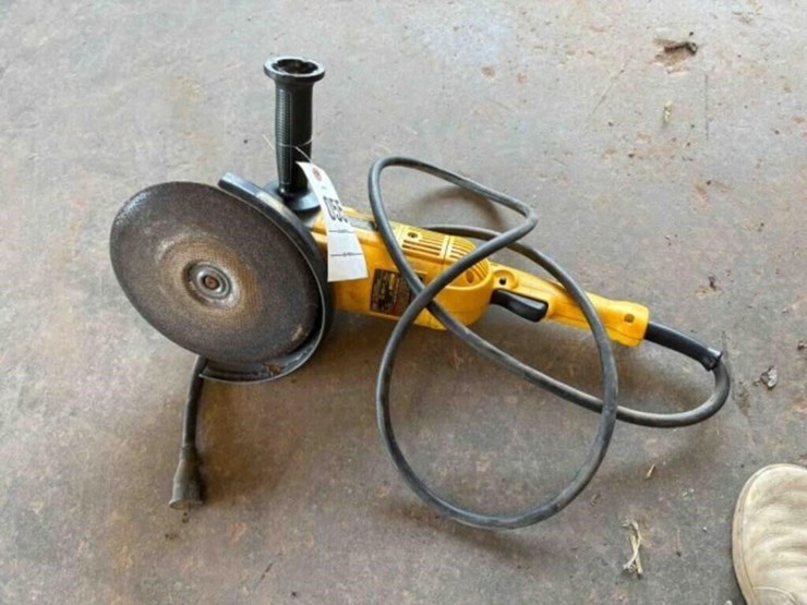 dewalt-sander/grinder-image-3