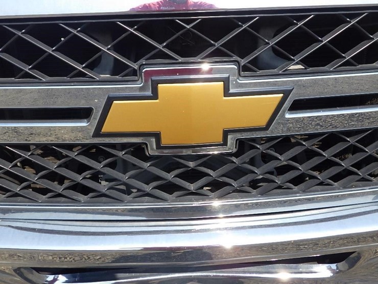 2013-chevrolet-2500-image-9