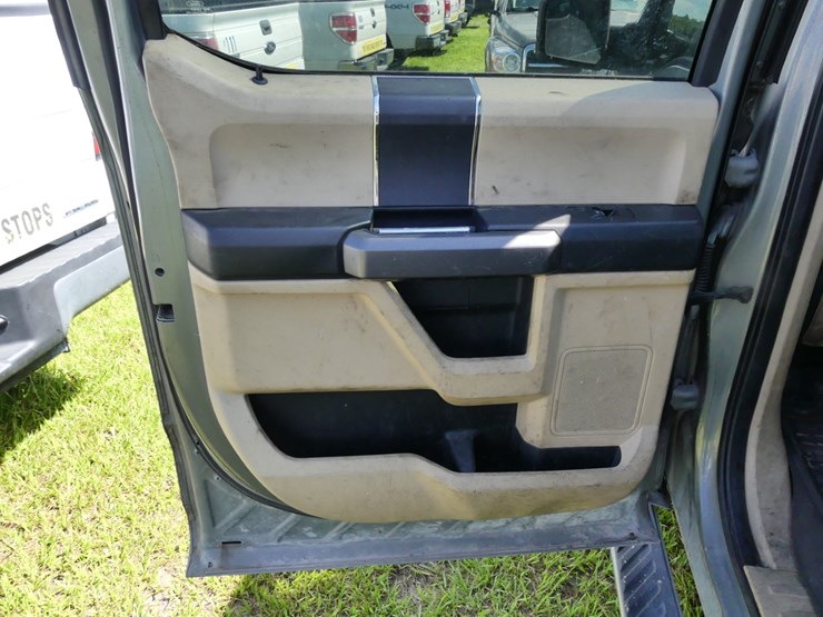2019-ford-f150-image-12
