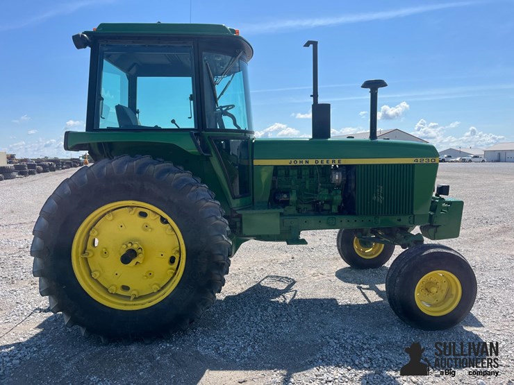 1977-john-deere-4230-image-4