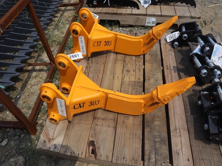 caterpillar-303-image-2