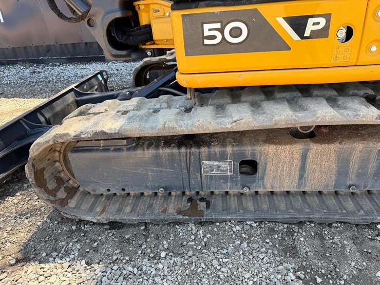 2023-john-deere-50p-mini-excavator-image-16