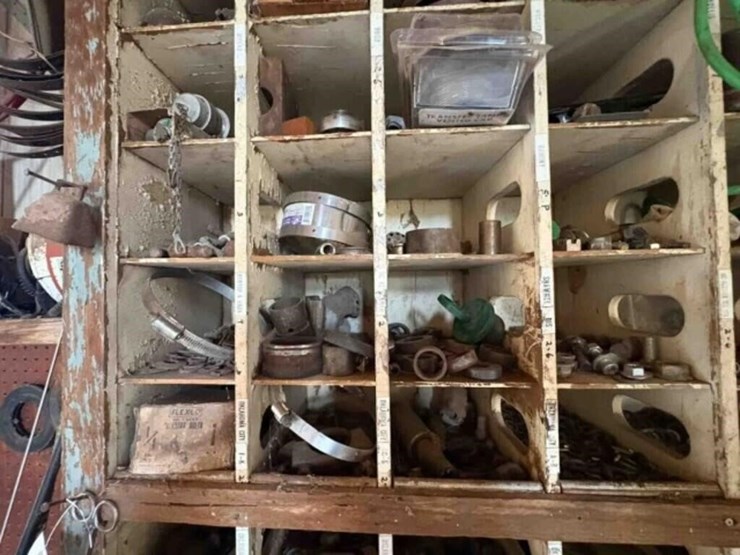 west-wall---bolts/nuts---staps---blades-etc.-image-6