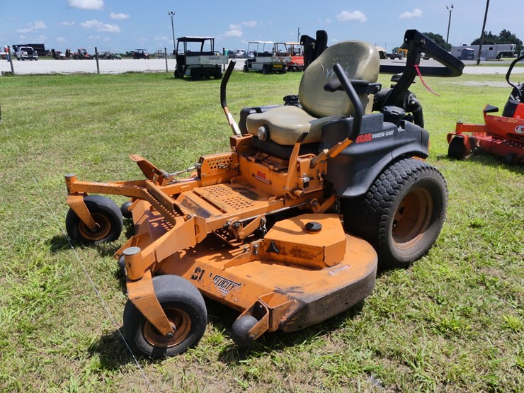 2015-scag-tiger-cat-lawn-mower-image-1