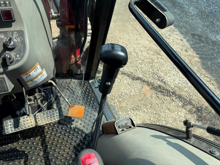 tym-t5545tusm-tractor-with-loader-image-28