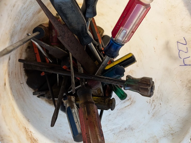 (3)-buckets-with-contents-to-include-misc.-tools.-#224-image-8