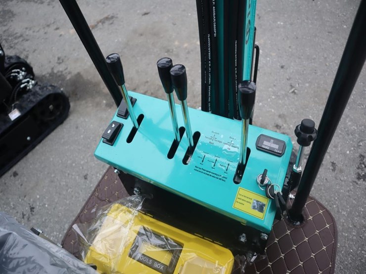 cfg-kt13r-mini-excavator-image-10