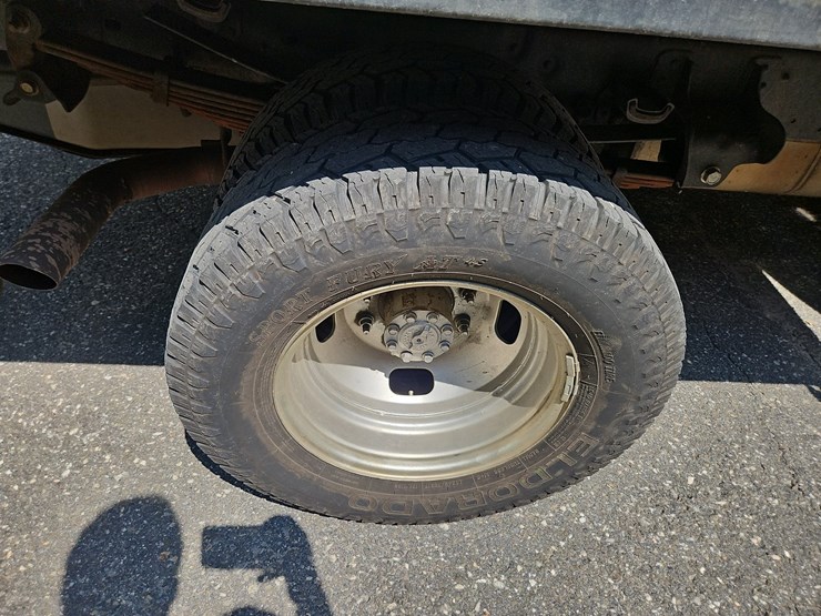 2011-ford-f350-image-12