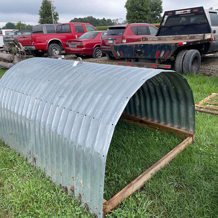 Galvanized animal hut