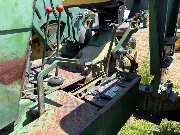 john-deere-2840-image-12