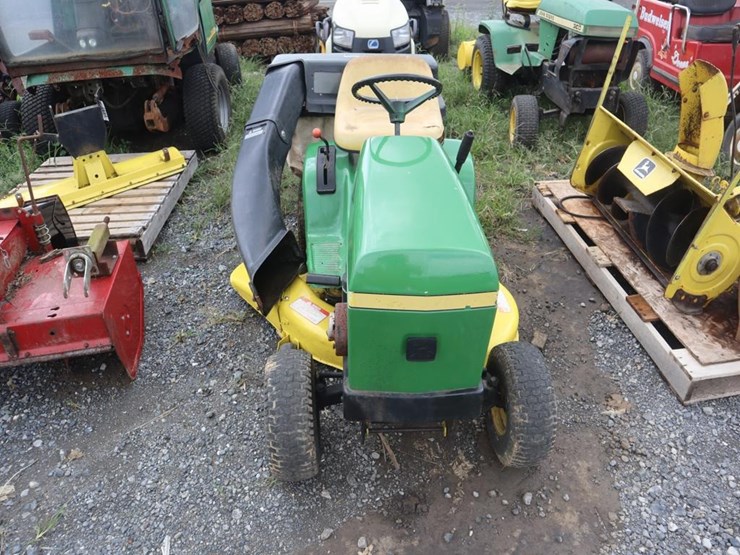 john-deere-111-image-3