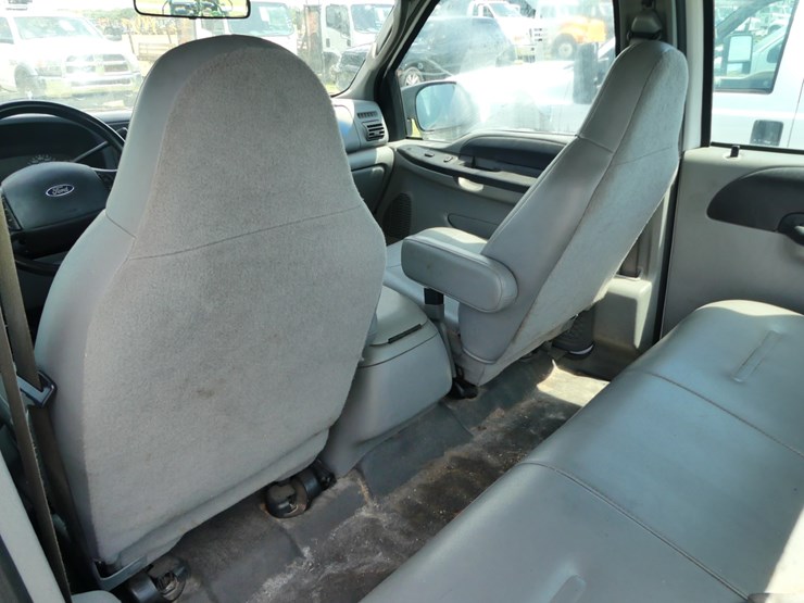 2006-ford-f250-xl-image-11