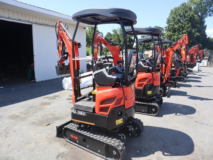tpm-20kh-mini-excavator-image-7