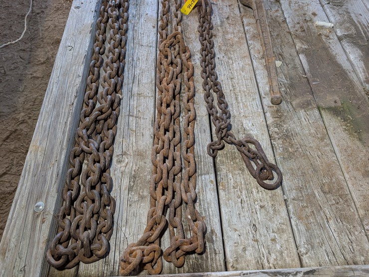 assortment-of-chains.-#246-image-5
