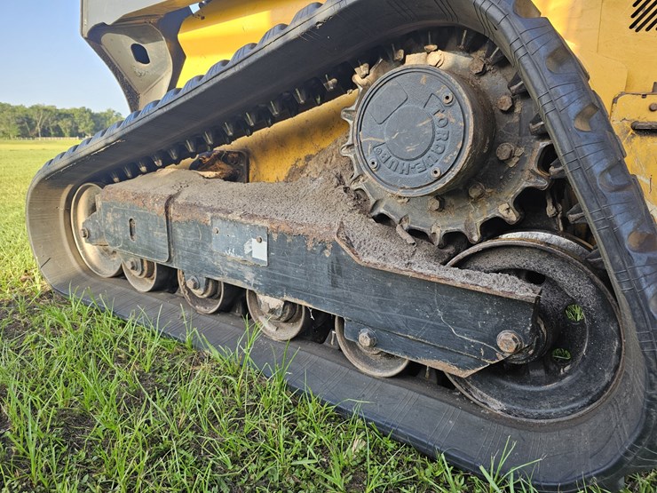 2018-deere-325g-image-6