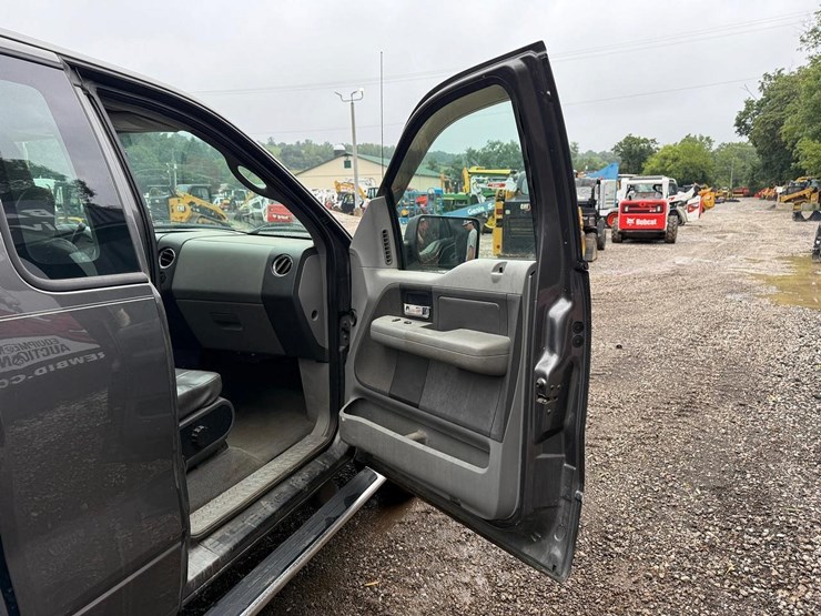 2004-ford-f150-image-11
