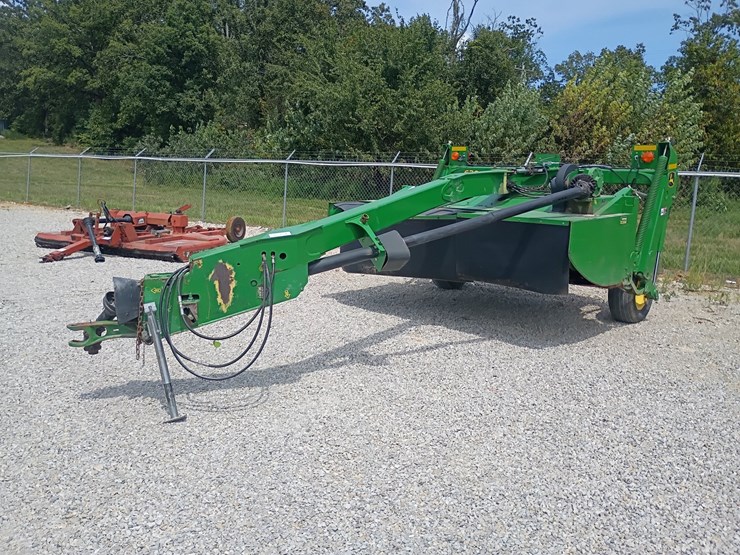 john-deere-630-image-1