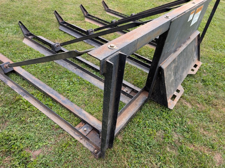 square-bale-accumulator/mover-image-17