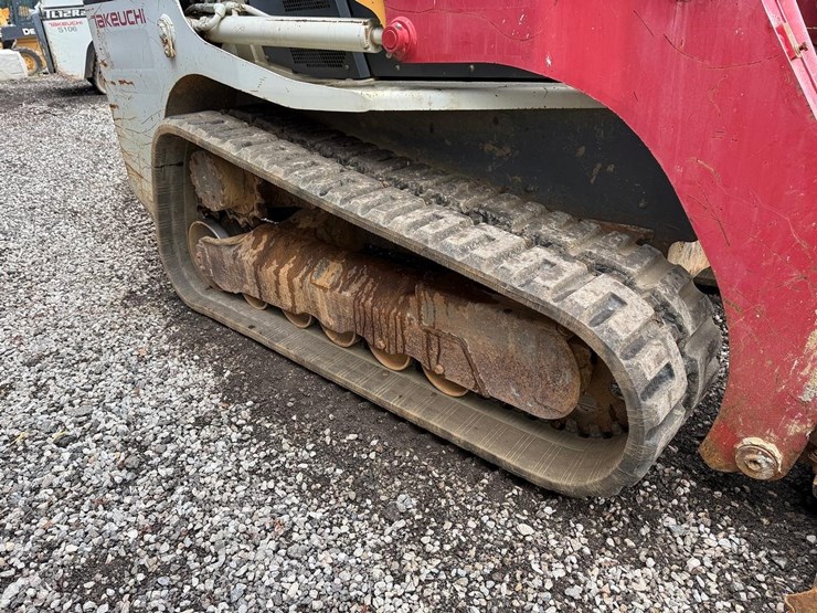 2018-takeuchi-tl12r2-image-12