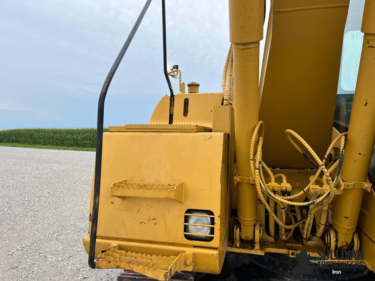 2004-caterpillar-311c-u-image-15