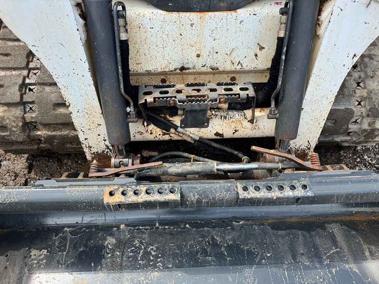 2020-bobcat-t770-image-11
